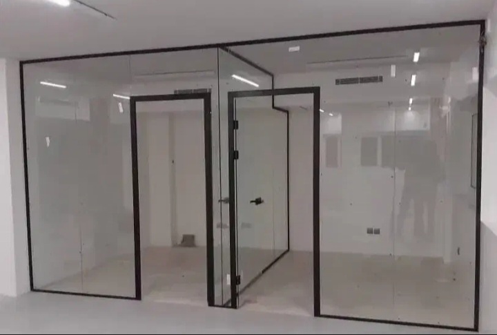 پارتیشن شیشه ای